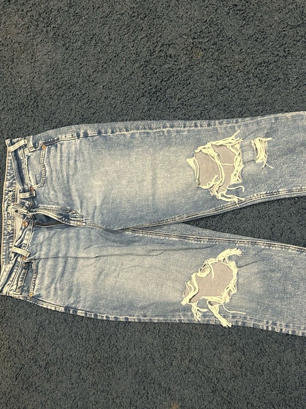 American Eagle Outfitters Light Blue Distressed Boyfriend Jeans